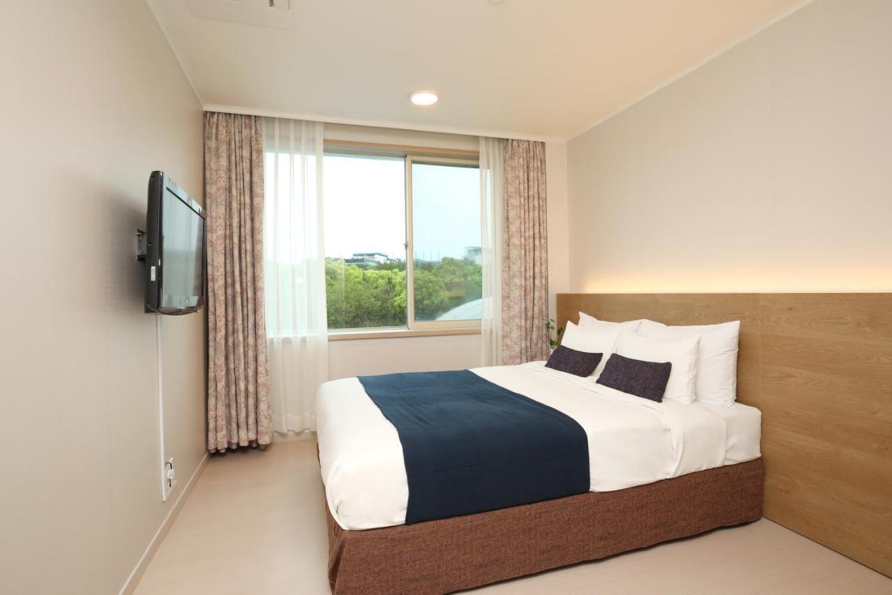 Bloom Hotel Чеджудо Экстерьер фото